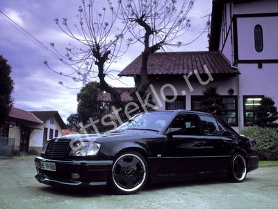 Автостекла Mercedes-Benz E W124 c установкой в Москве